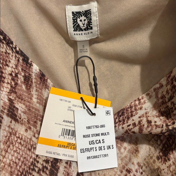 ❤️NWT Anne Klein Brown Snake Print V-Neck Blouse Smocked Sheer Sleeves - Picture 6 of 7
